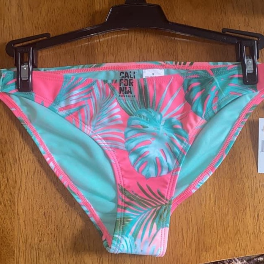 Size S new with tags bikini bottom